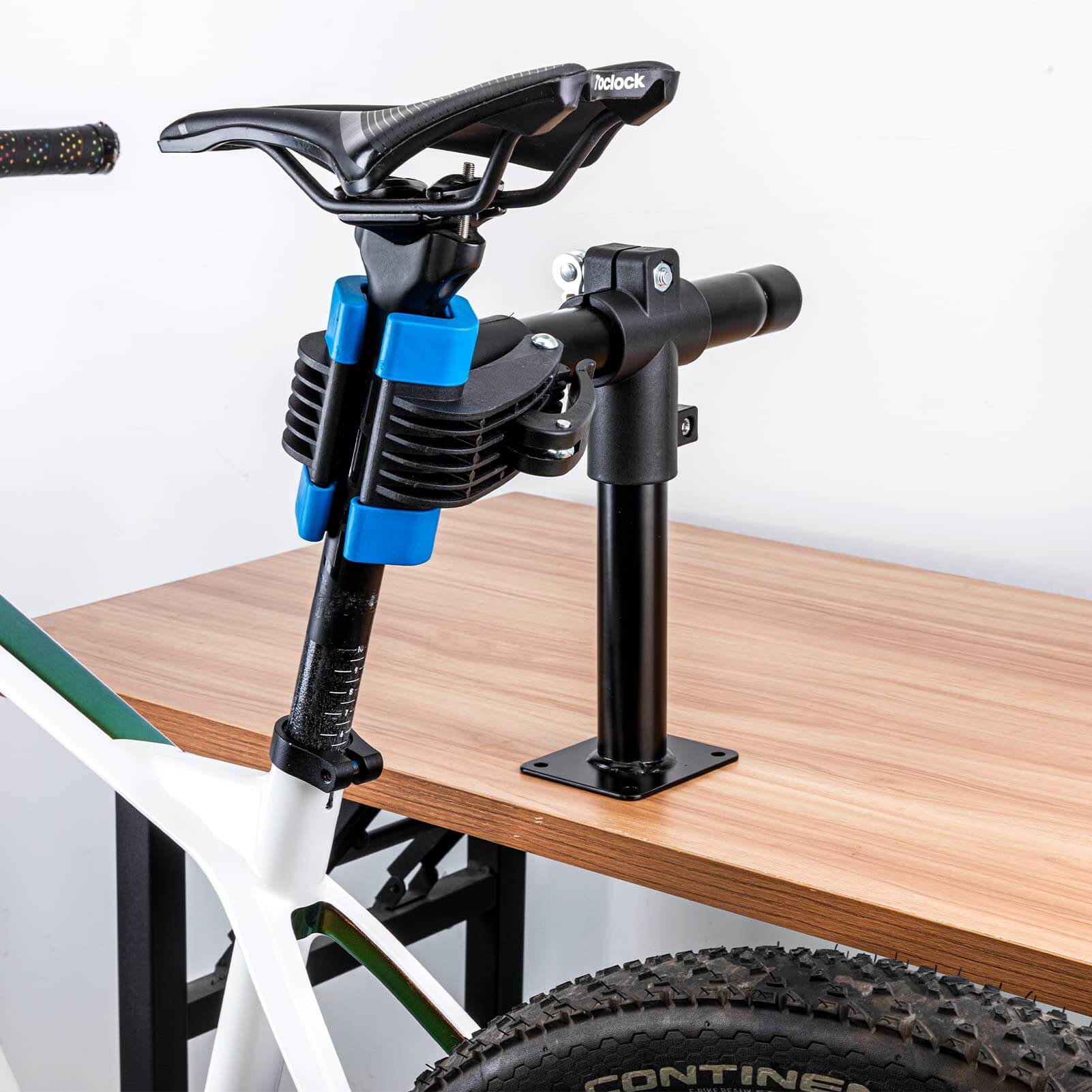 Adjustable Hanging Bike Repair Stand - Image 6