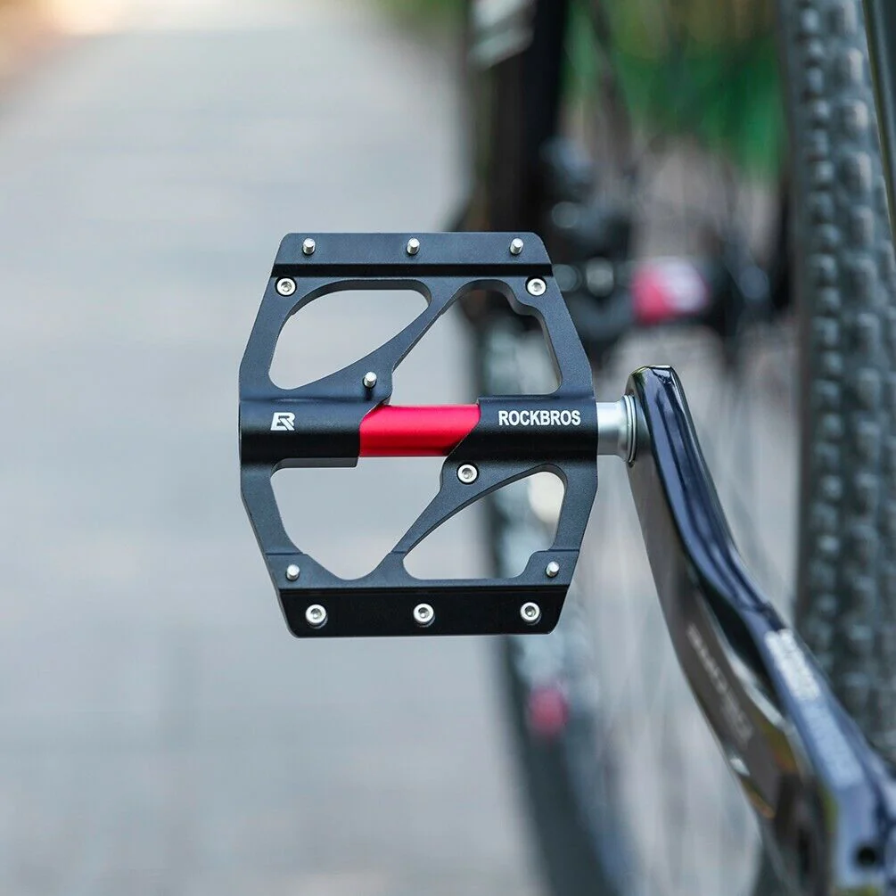 ROCKBROS Super Lightweight Bike Pedals in Black or Red (Pair) - Image 10